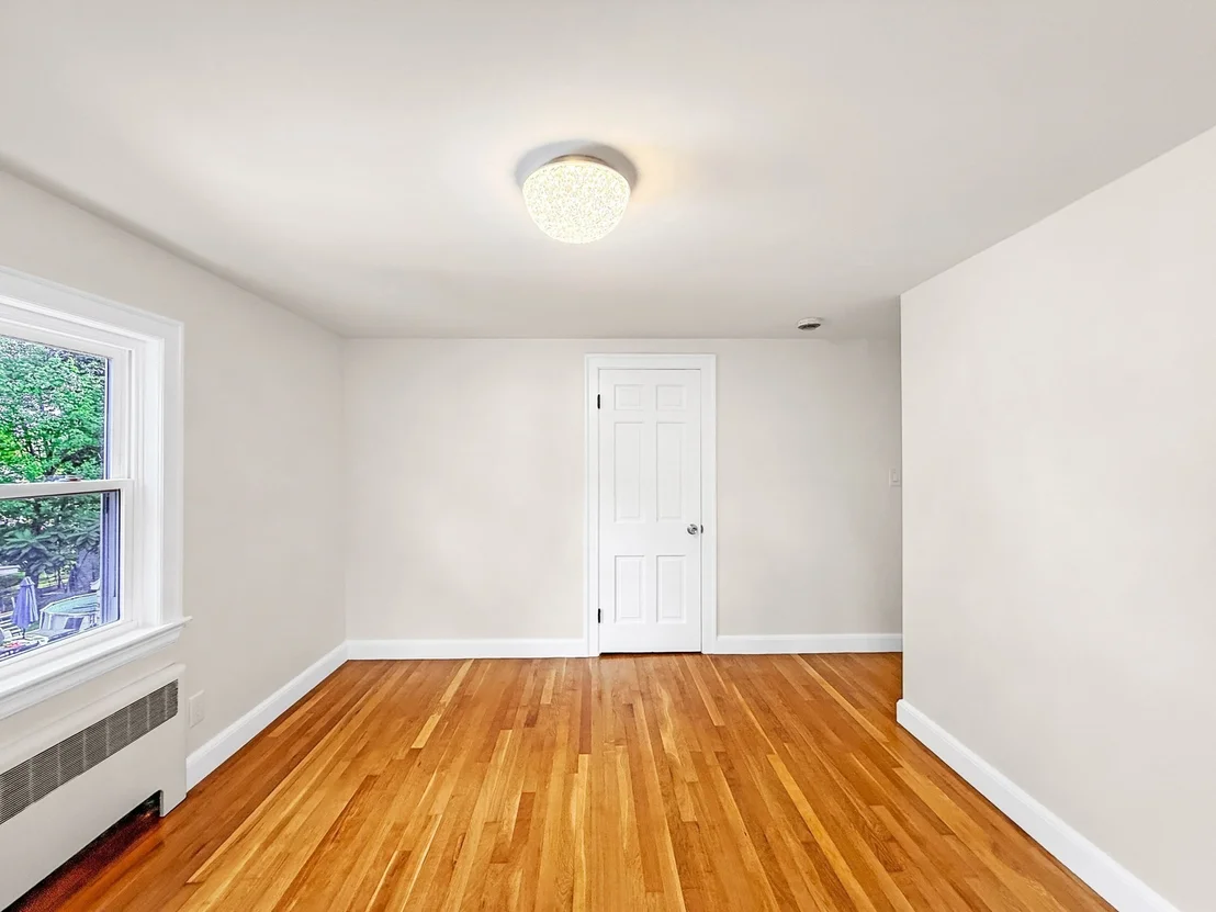 Photo of 32 Grant Rd