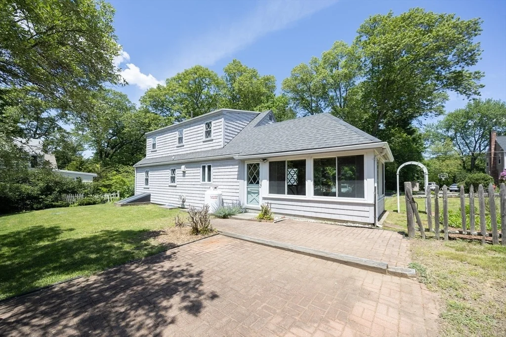 Photo of 4 Cypress Rd