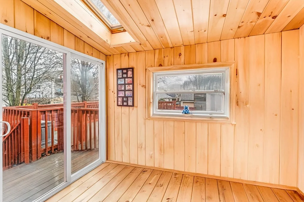 Photo of 50 Walnut St