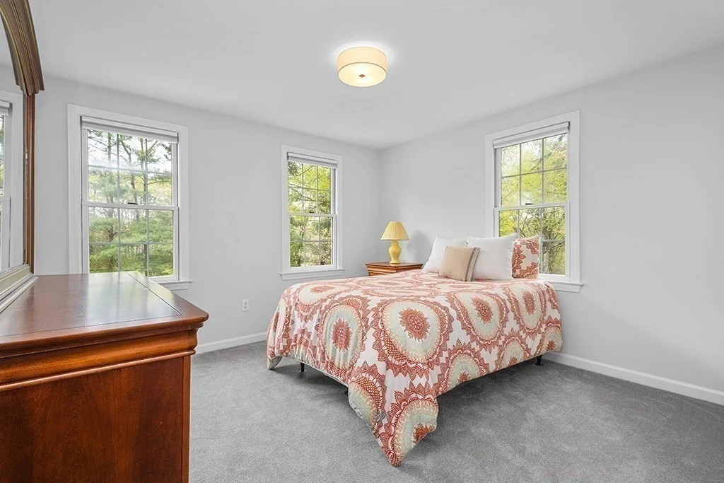 Photo of 8 Autumn Ln