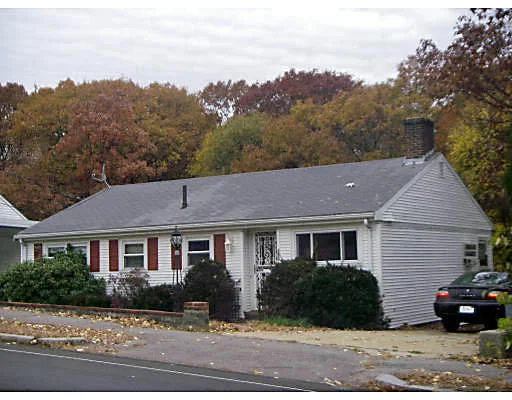 Photo of 370 Sprague St