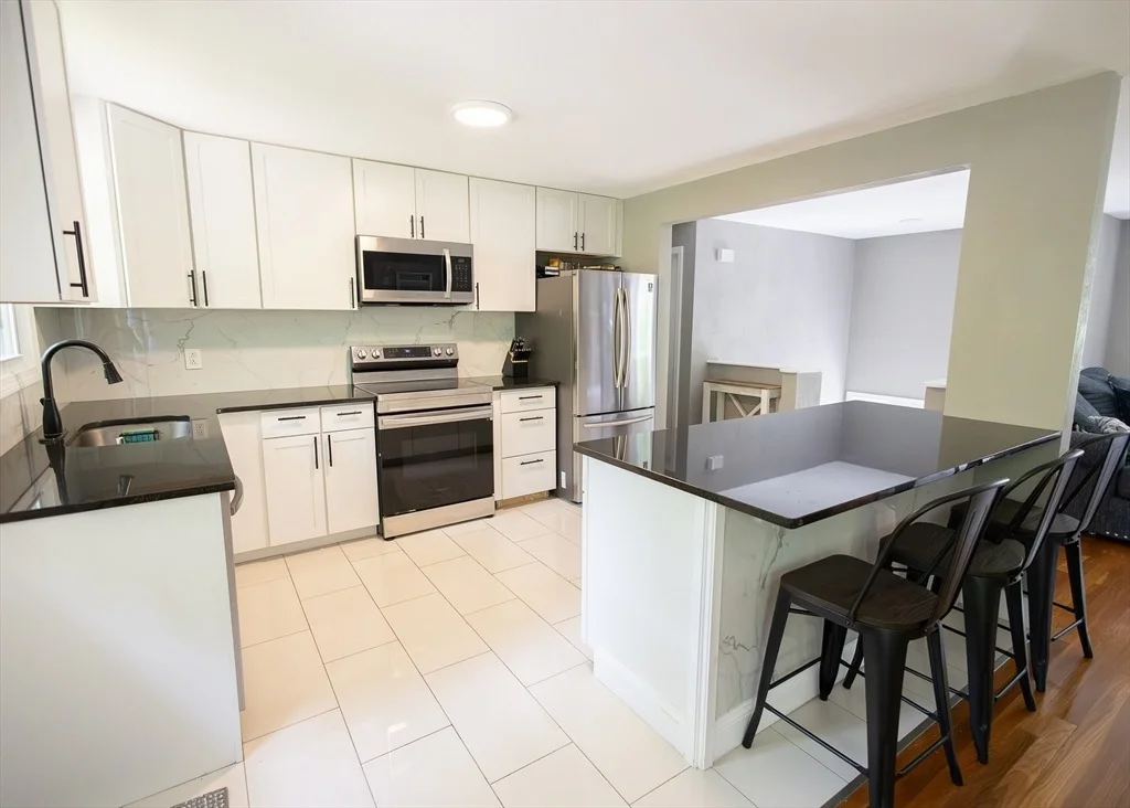 Photo of 32 Alvirne Dr