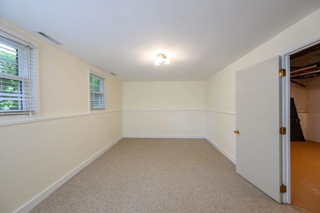 Photo of 90 Holly Rd