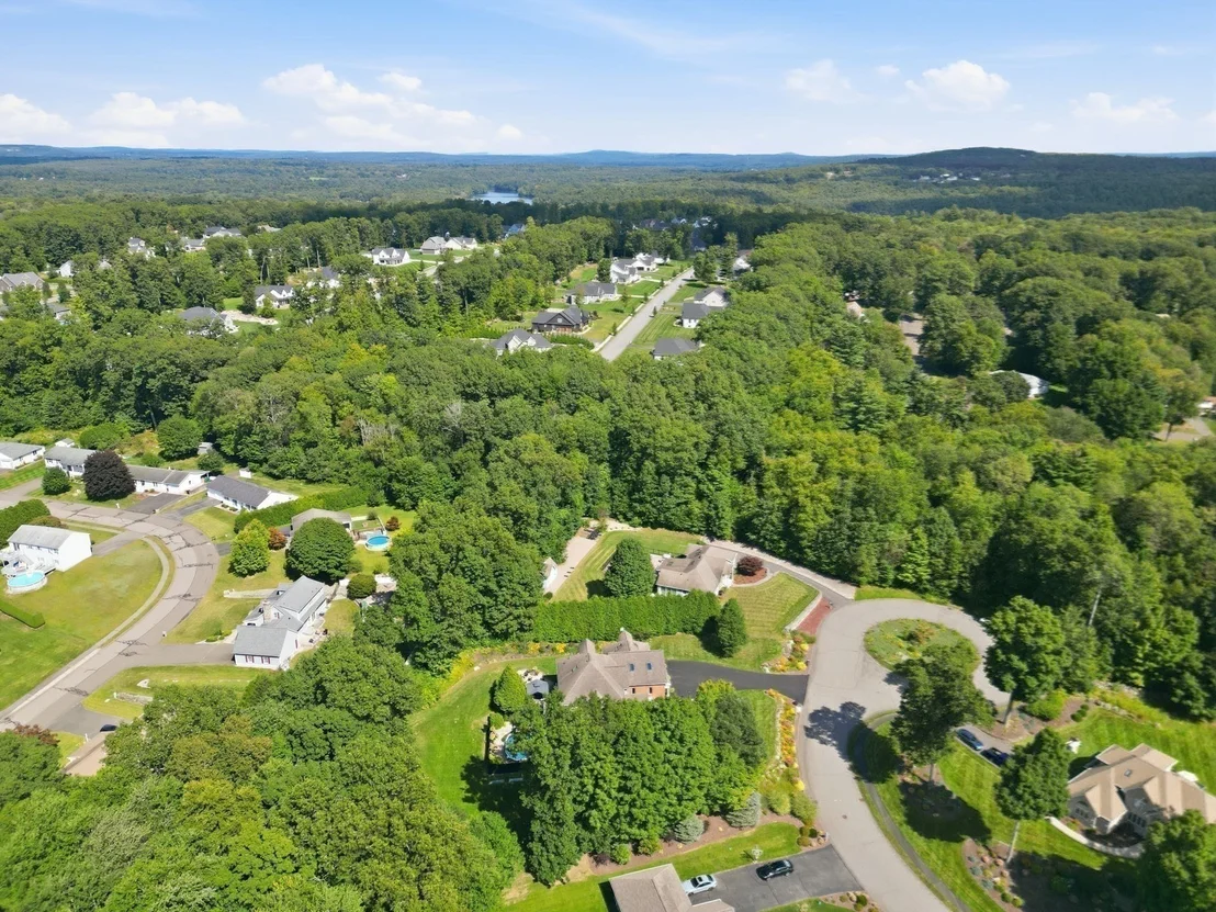 Photo of 47 Deer Hill Cir