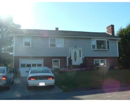 Photo of 15 Endicott Circle
