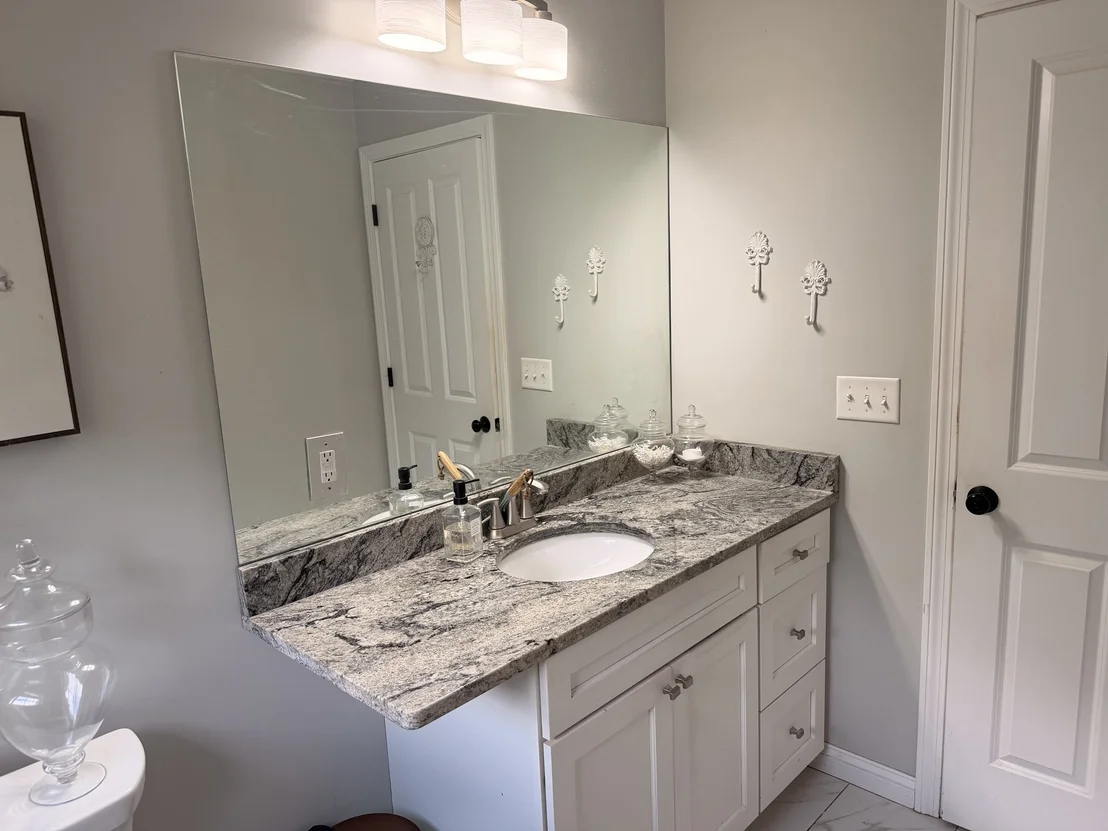 Photo of 33 Ledgewood Cir