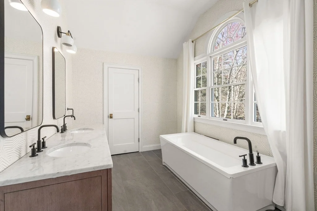 Photo of 27 Silver Hill