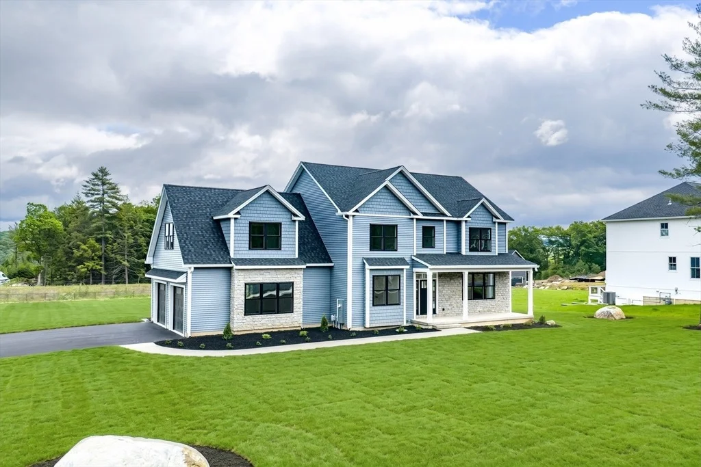 Photo of 32 Balsam Hill Rd