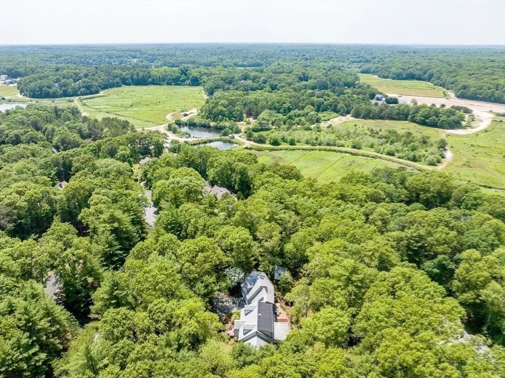 Photo of 239 Whistleberry Dr