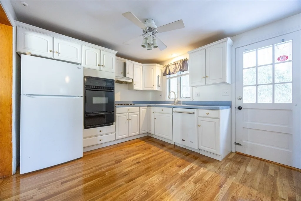 Photo of 47 Trowbridge Cir