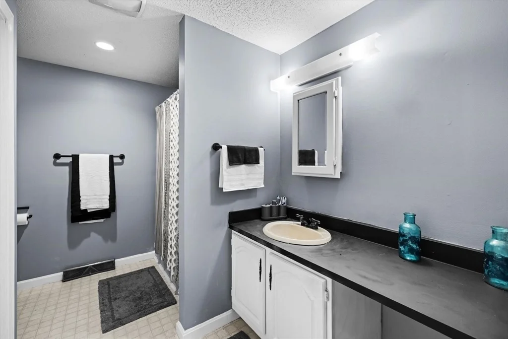 Photo of Unit 21 at 21 Colonial Dr