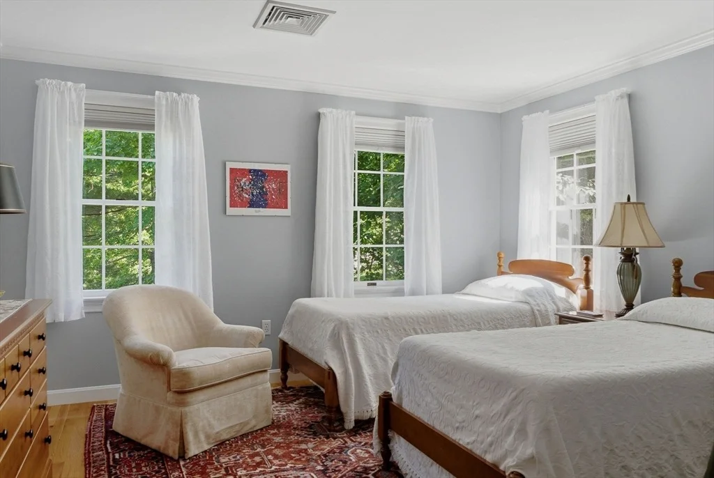 Photo of 8 Ashland Road
