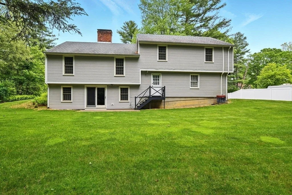 Photo of 45 Yankee Circle