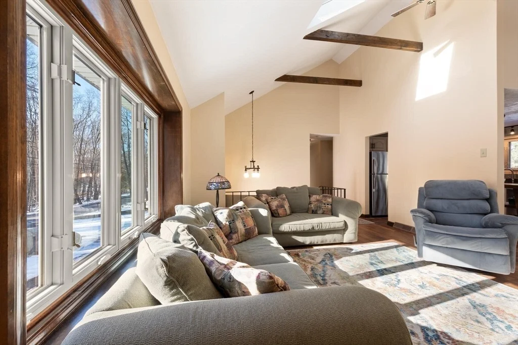 Photo of 170 Stearns Ave