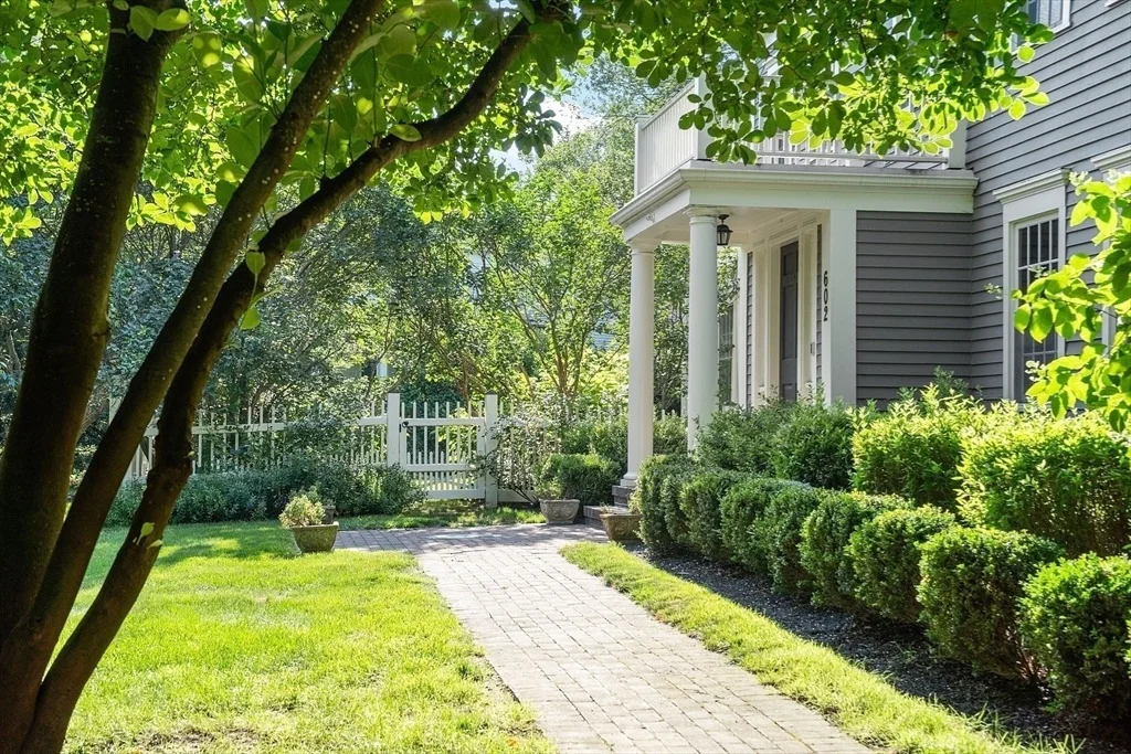 Photo of 602 Main St