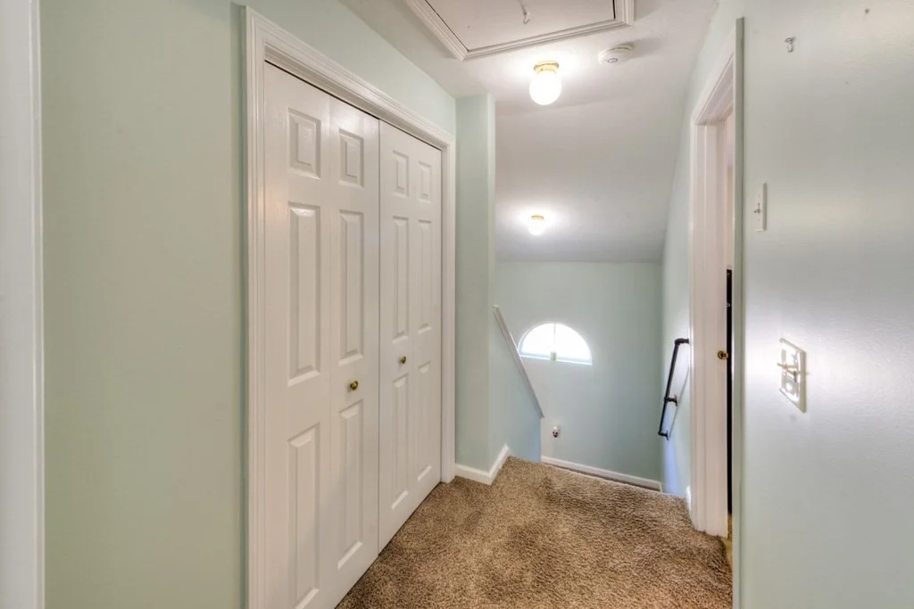 Photo of 39 Ledgecrest Dr