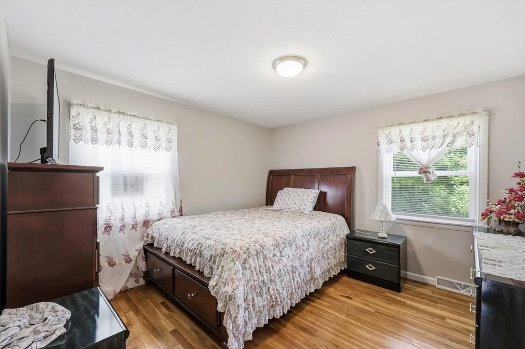 Photo of 86 Scarsdale Rd