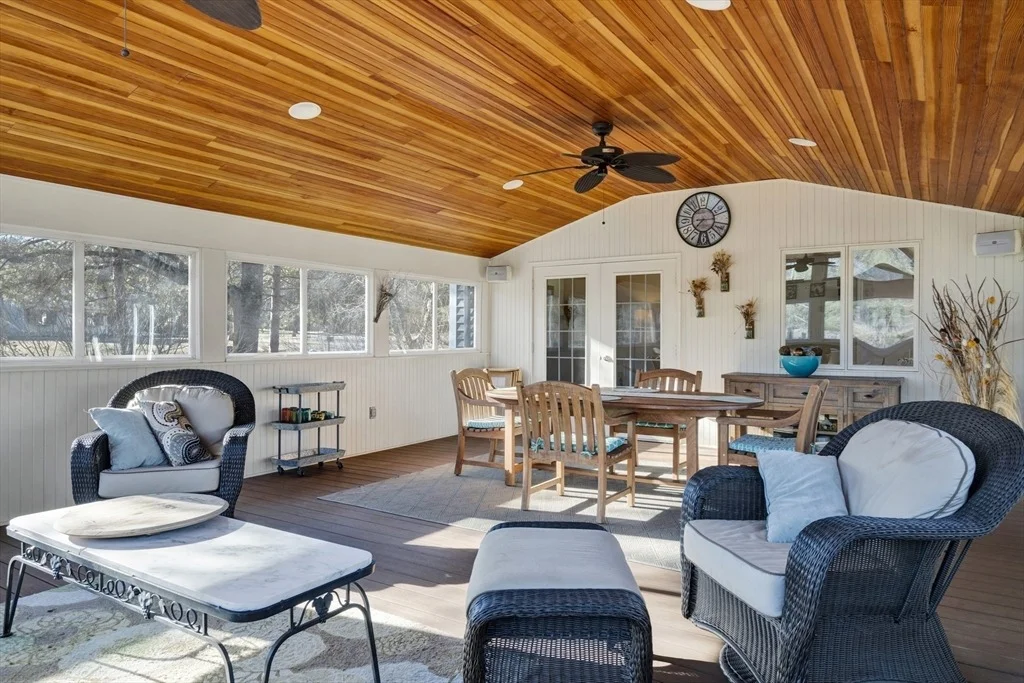Photo of 2 Woodpark Circle