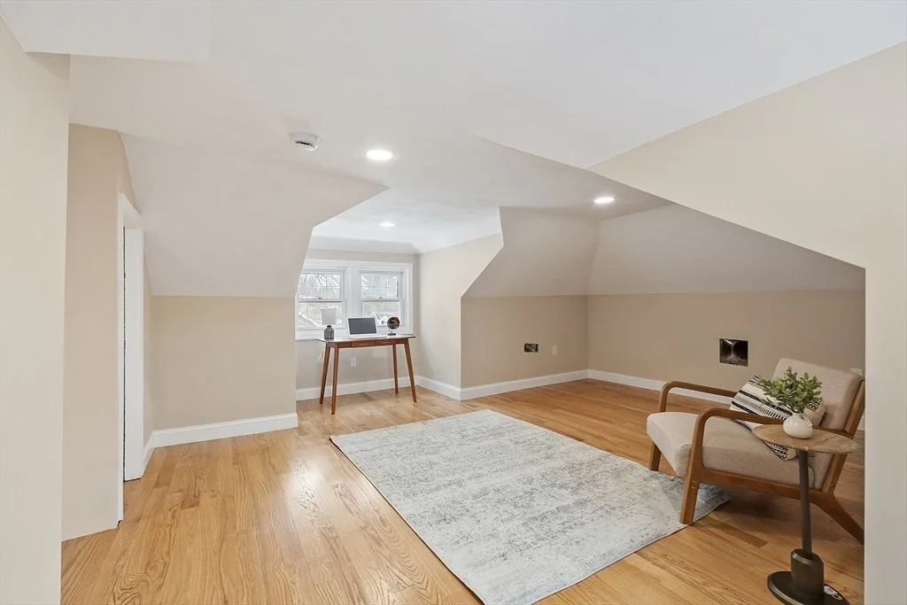 Photo of 42 N Worcester Ave