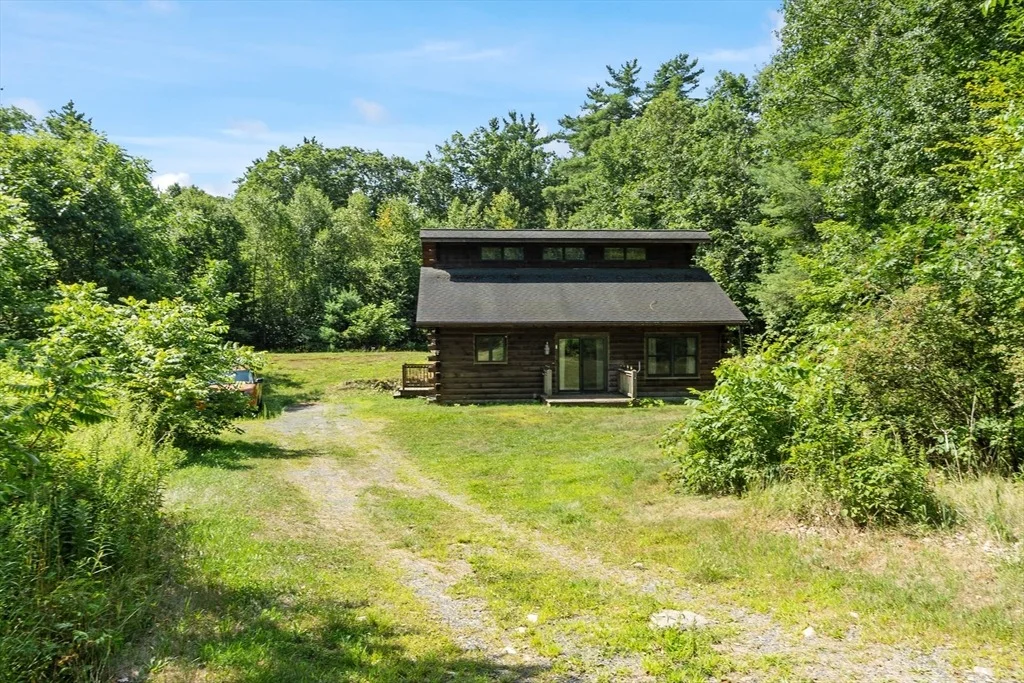 Photo of 95 School House Rd