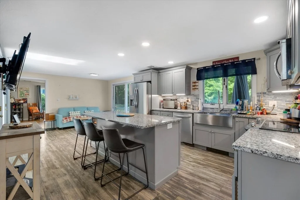 Photo of 20 Ortolani Cir