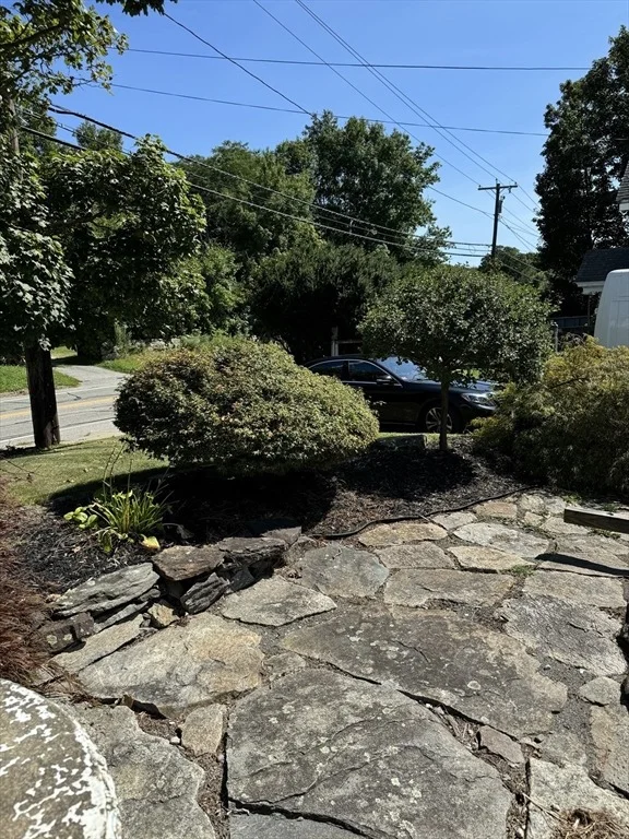 Photo of 1023 Main Rd