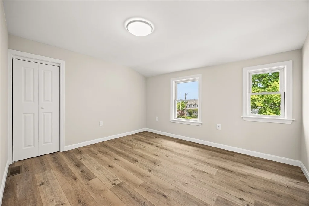 Photo of 7 Somerville Ave