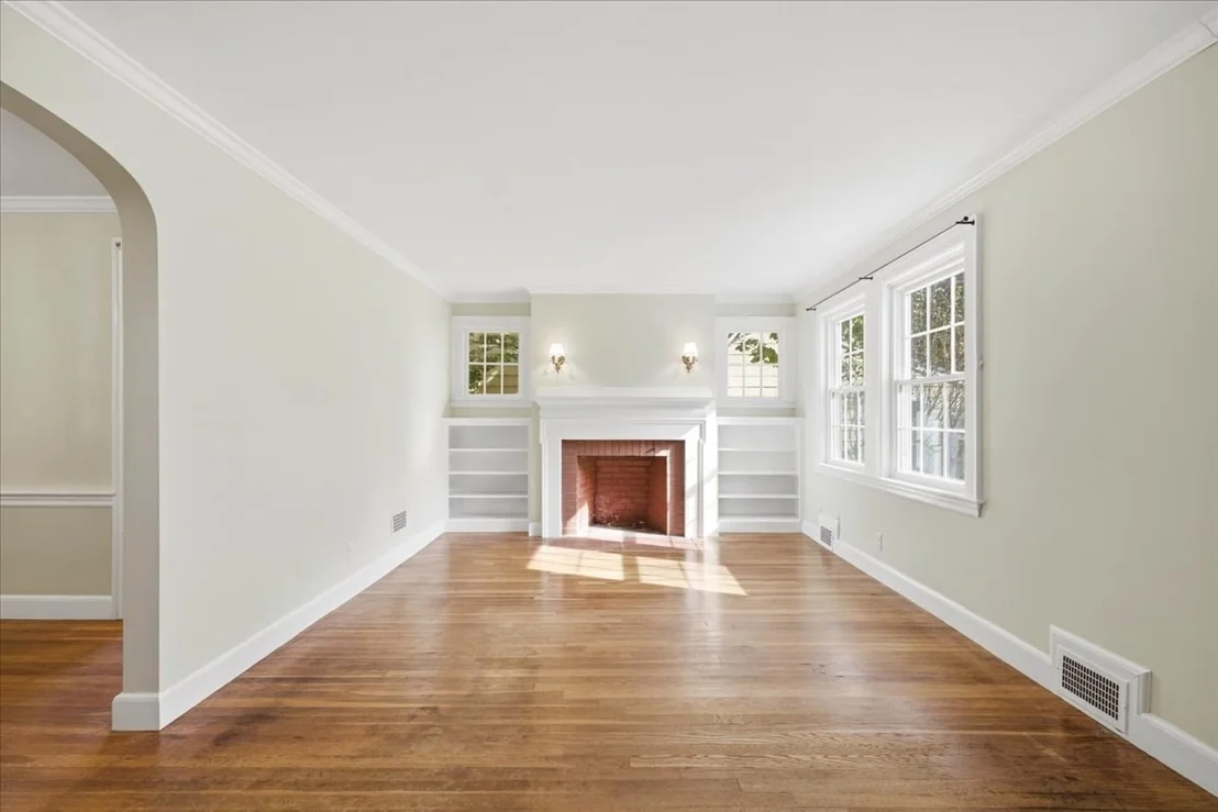 Photo of 77 Payson Rd