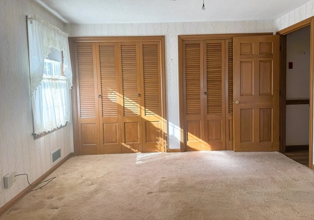 Photo of 202 Falley Dr
