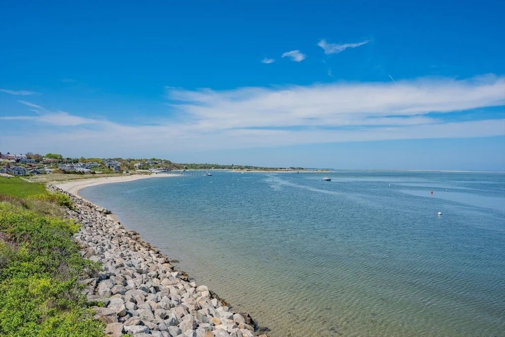 Photo of 108 Shore Road