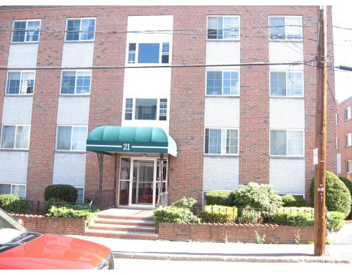 Photo of Unit 37 at 21 Staples Ave