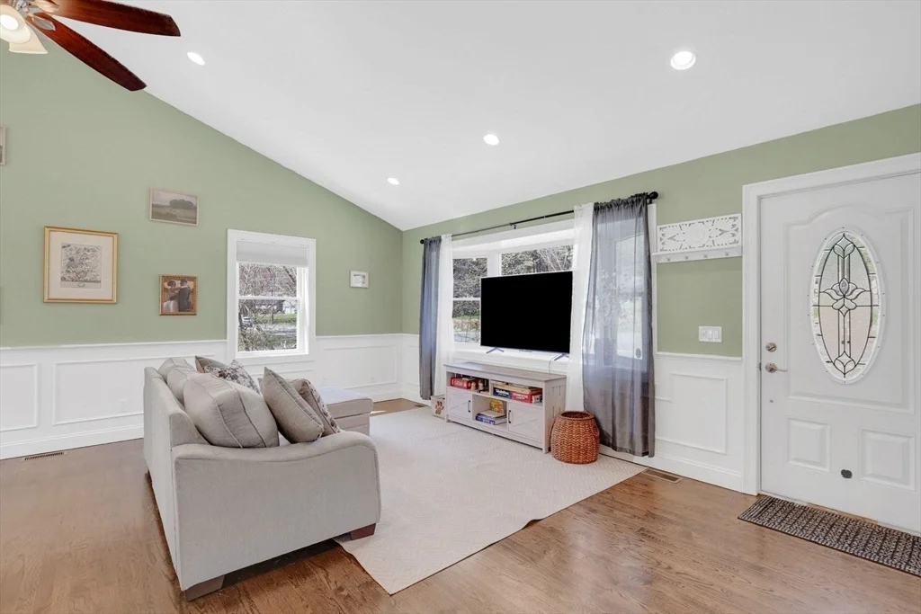 Photo of 249 Ware St