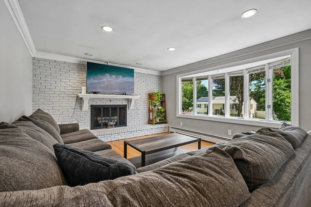 Photo of 34 Duston Dr