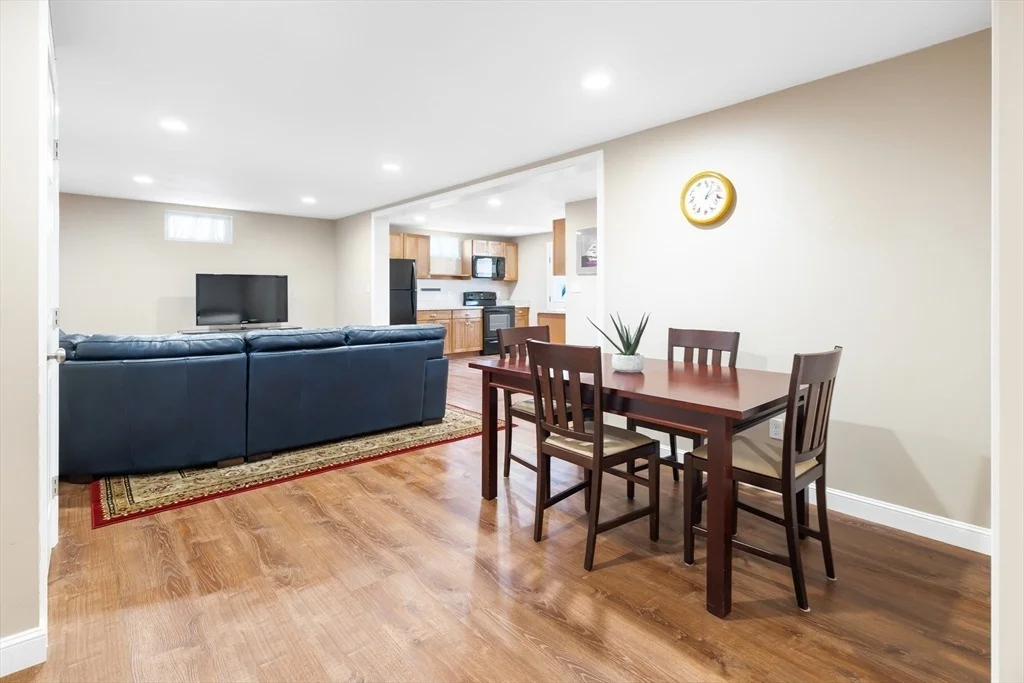 Photo of 47 Lakeview Ave