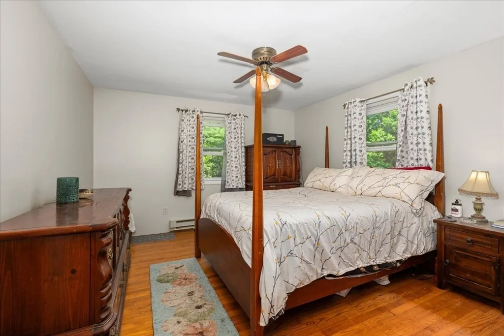 Photo of 237 Boston Rd