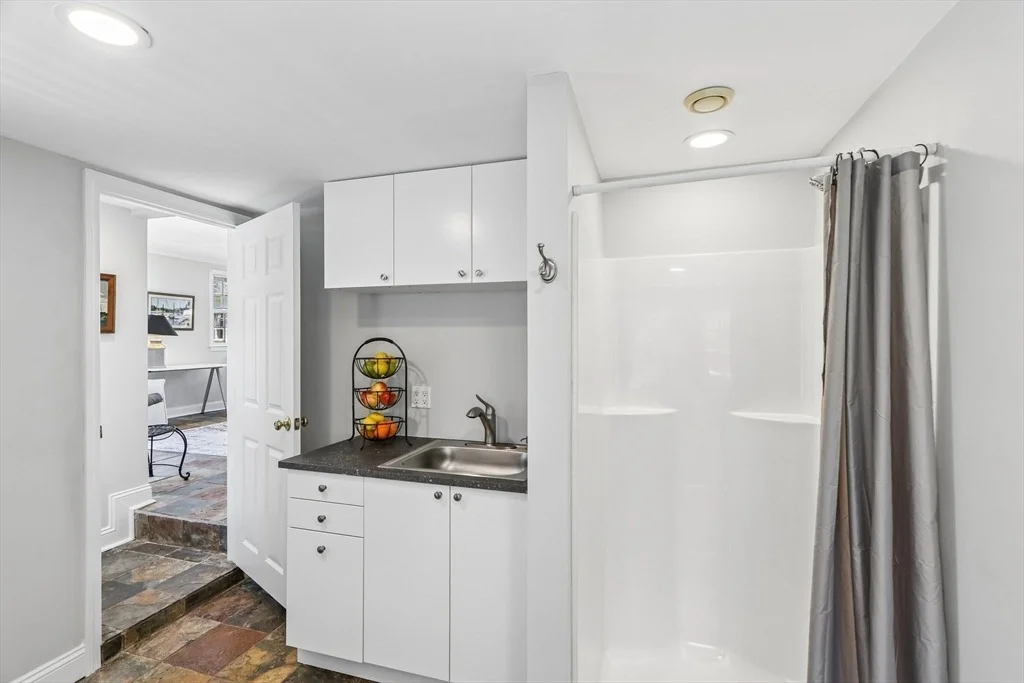 Photo of 108 Kendall St