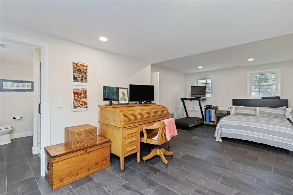 Photo of 59 Riverview Ave