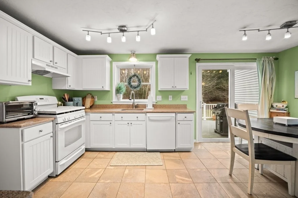 Photo of 73 Elyse Rd