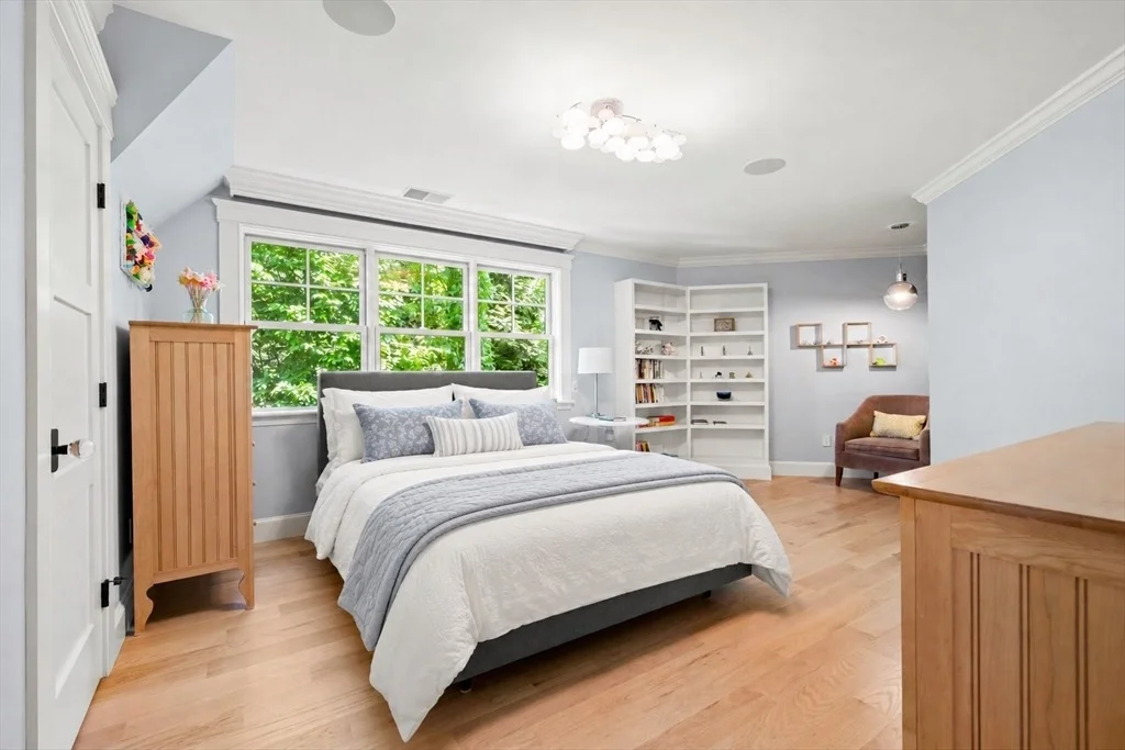 Photo of 45 Whitehall Cir