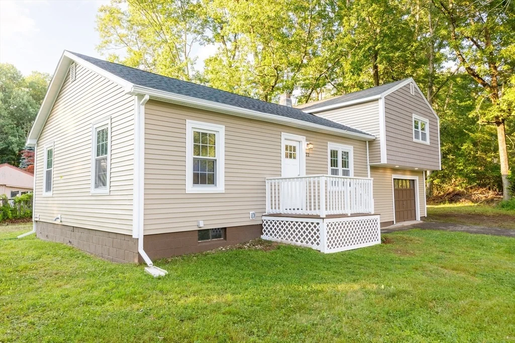 Photo of 22 Lakeside Ave