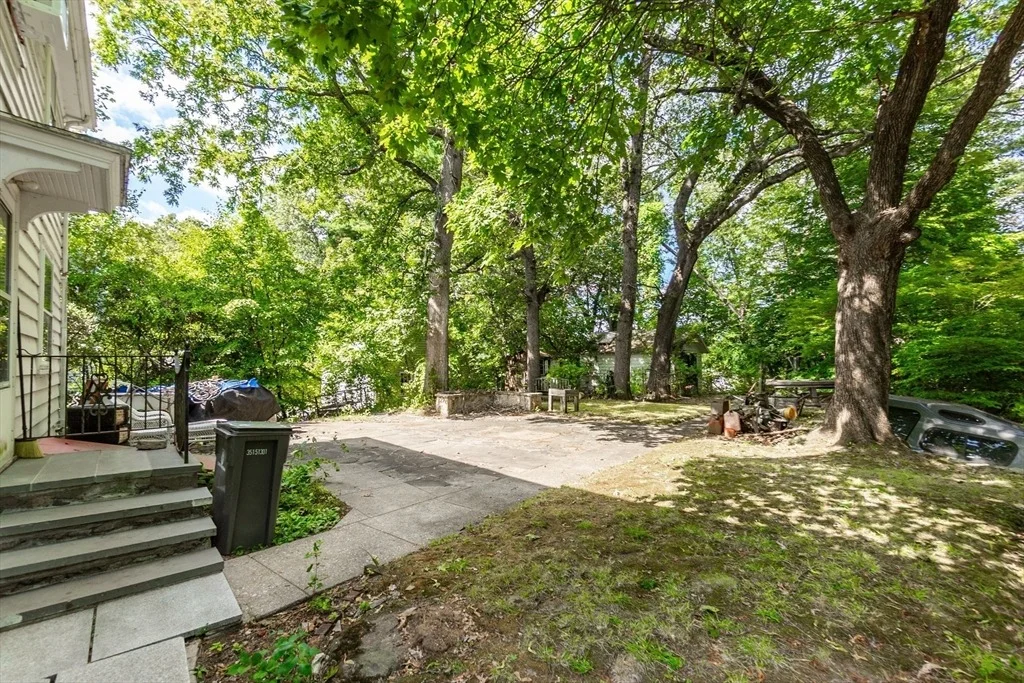 Photo of 108 Warren Rd