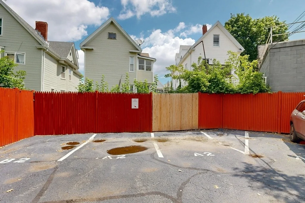 Photo of Unit A2 at 561 Broadway