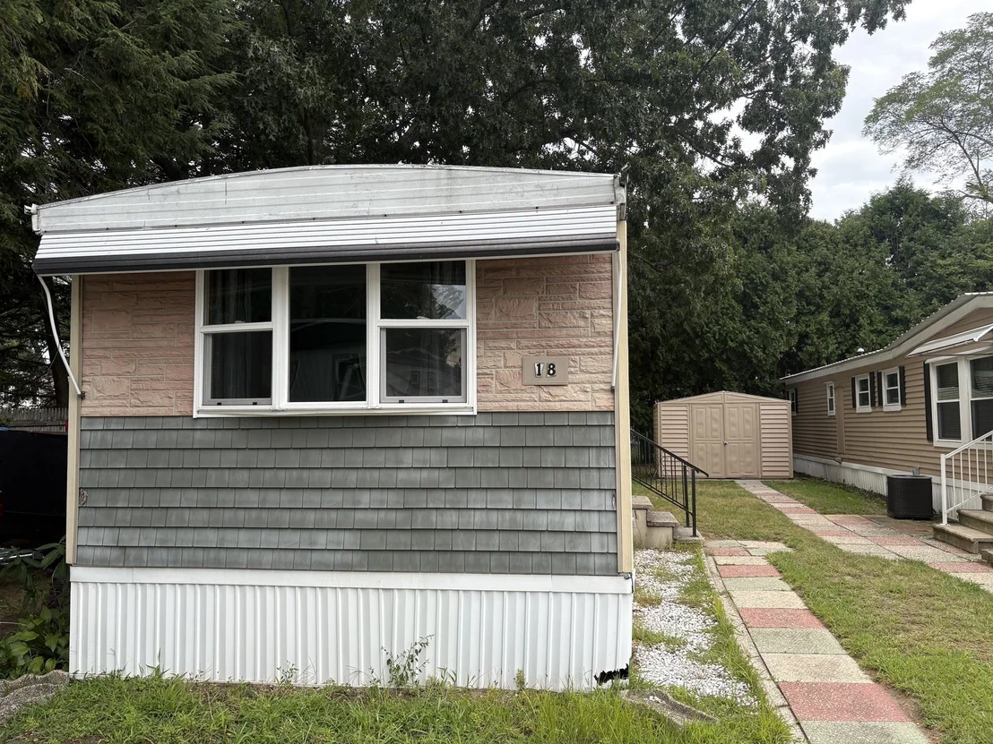 Photo of Unit LOT18 at 1760 Westover Rd