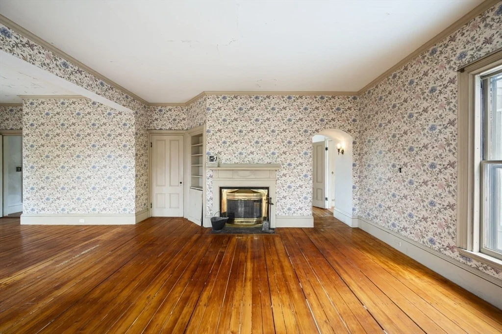 Photo of 327 East St