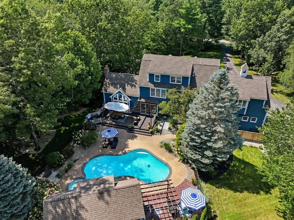 Photo of 25 Hidden Valley Rd
