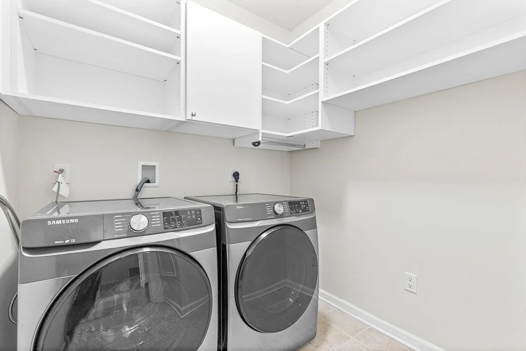 Photo of Unit 3003 at 36 Abigail Way