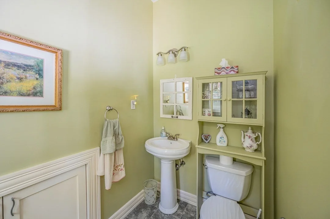 Photo of 558 Spring St