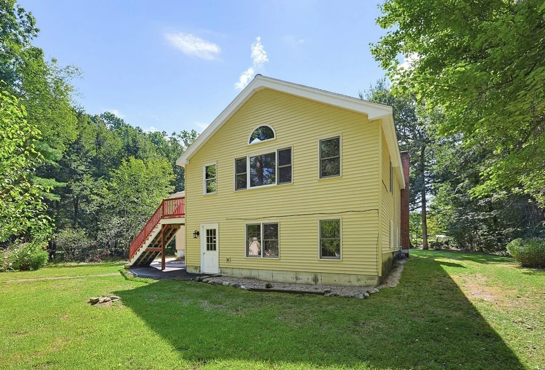 Photo of 109 Davis Road