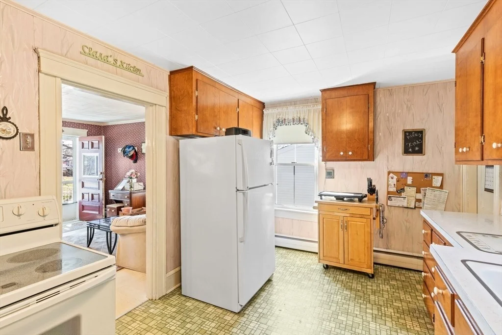 Photo of 112 King St