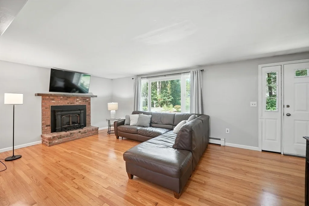 Photo of 128 Barton Ave.